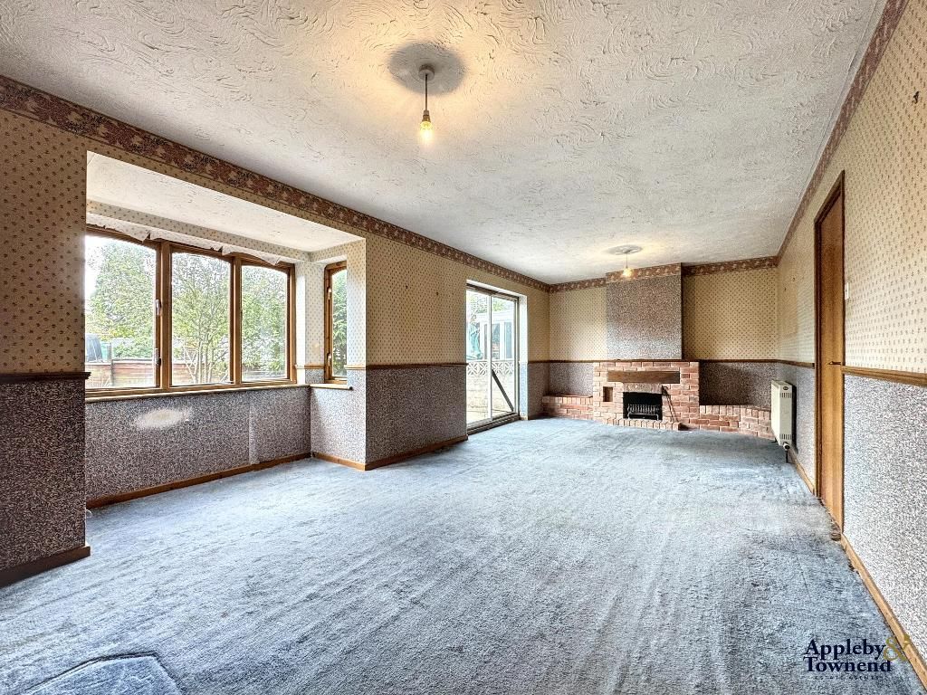 Property photo 2 of 33