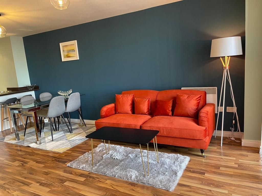 Property photo 1 of 13 Living Room