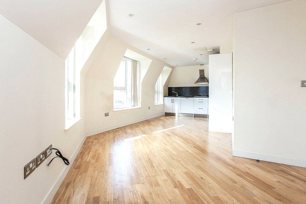 Property photo 3 of 12 Living Room