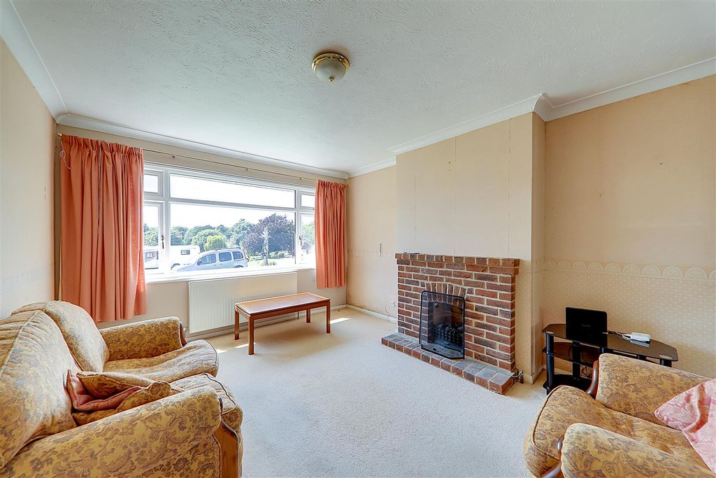 Property photo 2 of 13 Img_3474-Img_3476.Jpg