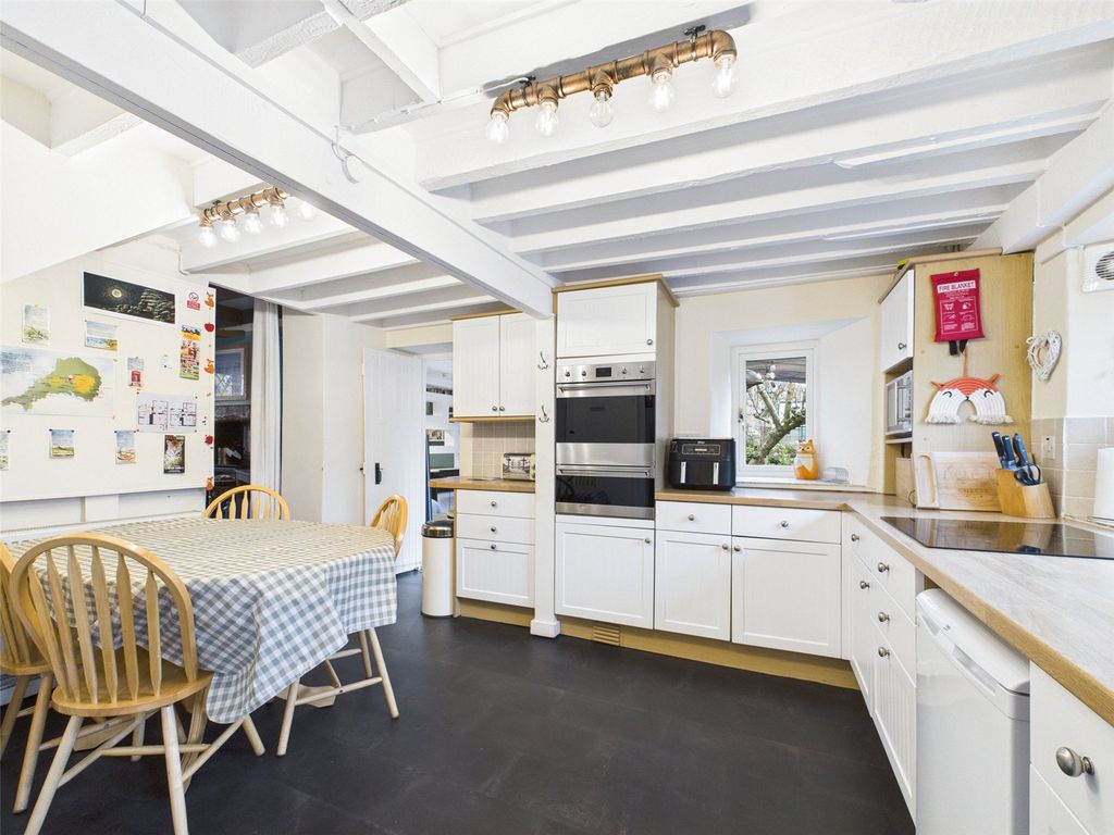 Property photo 3 of 18 Picture No. 04