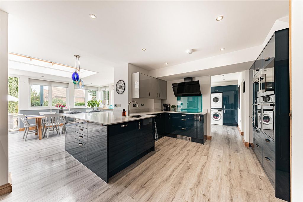 Property photo 1 of 48 L J Imaging-21.Jpg