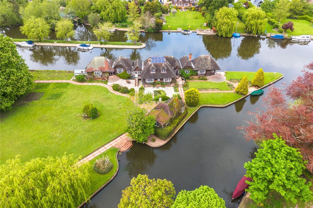 Property photo 2 of 39 Aerial