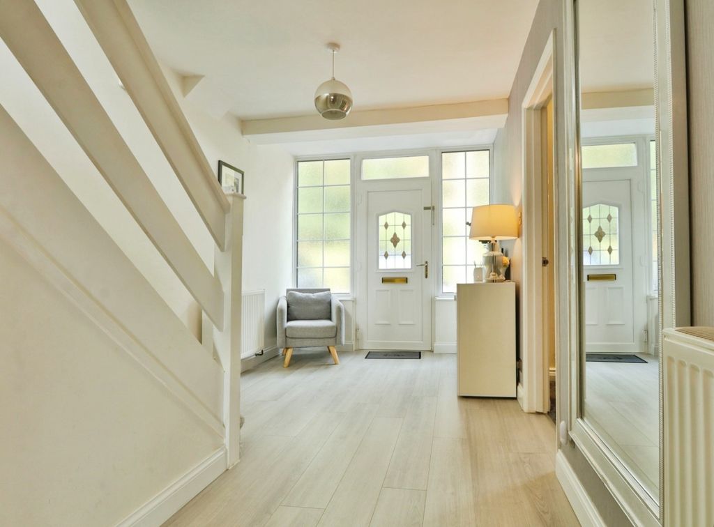 Property photo 2 of 31 4468494