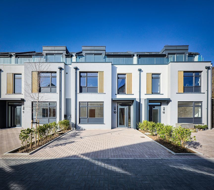 Property photo 1 of 18 Photo 0