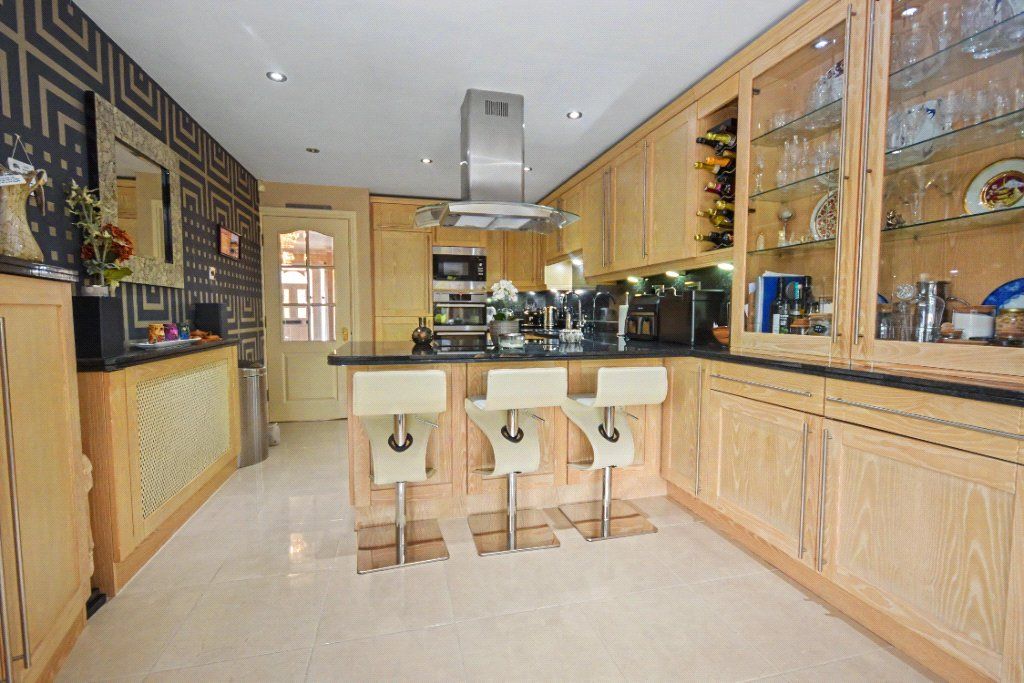 Property photo 3 of 24 Picture No. 15