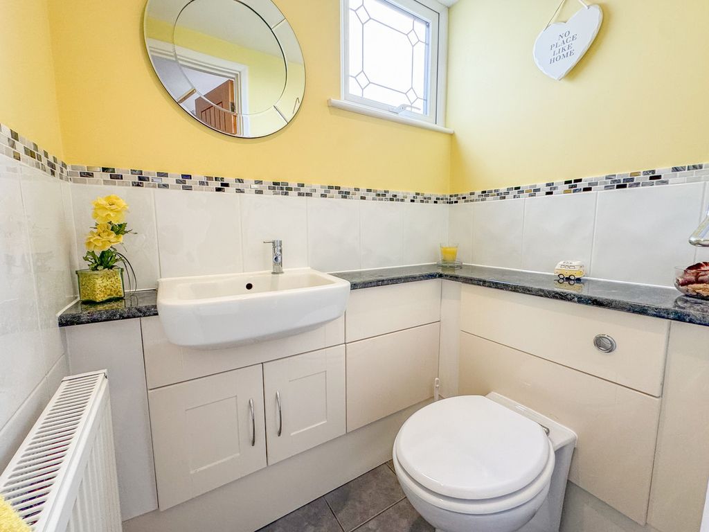 Property photo 3 of 24