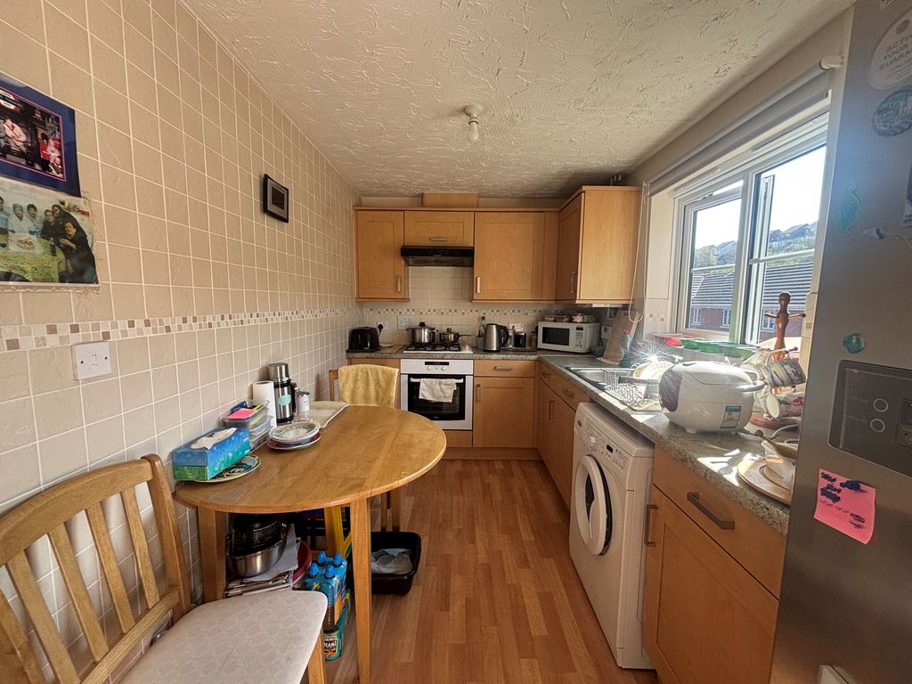 Property photo 2 of 6