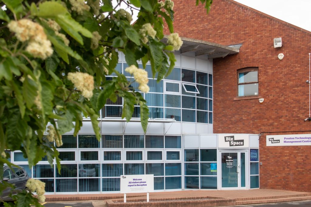 Property photo 3 of 10 Photo 3