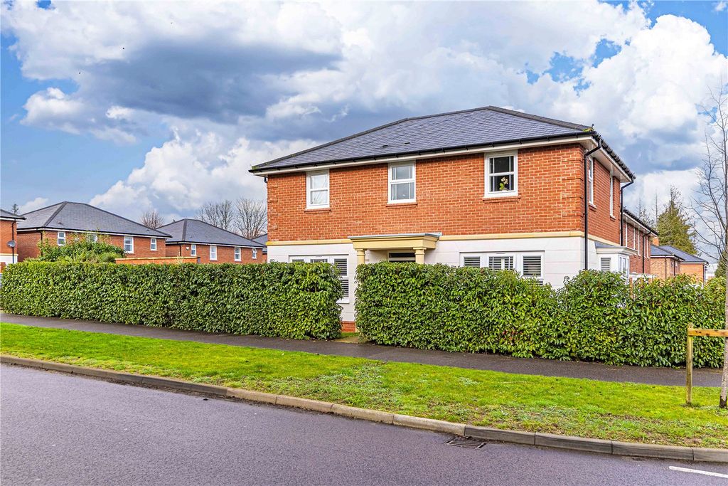 Property photo 1 of 36 Picture No. 42