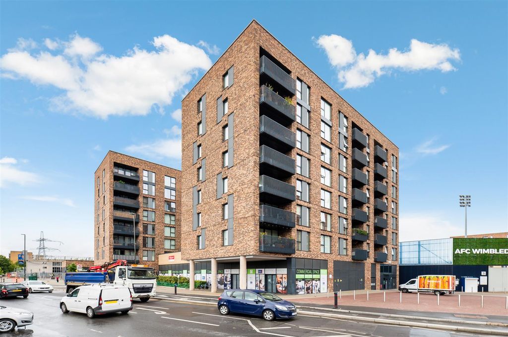 Property photo 1 of 9