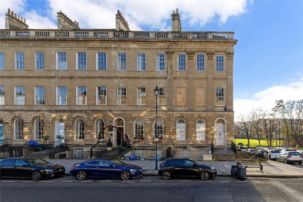 Property photo 2 of 14 External Front