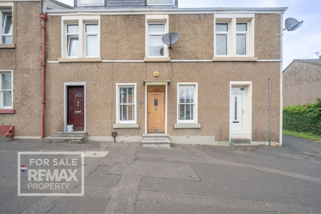 Property photo 1 of 12 Front