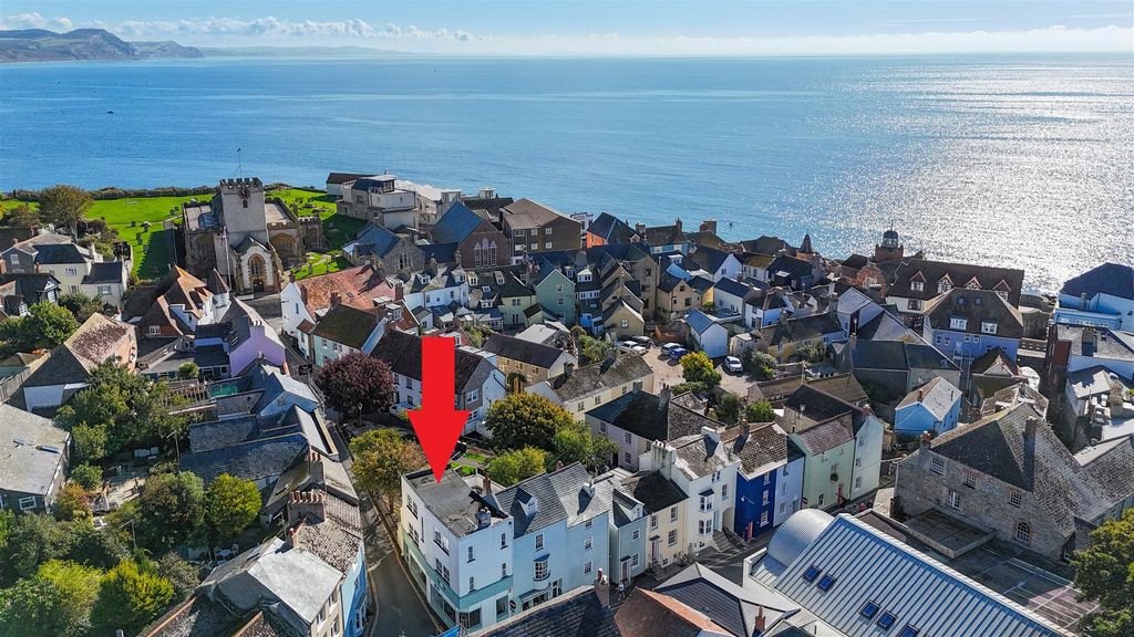 Property photo 1 of 13 Monmouth Street With Arrow.Jpg