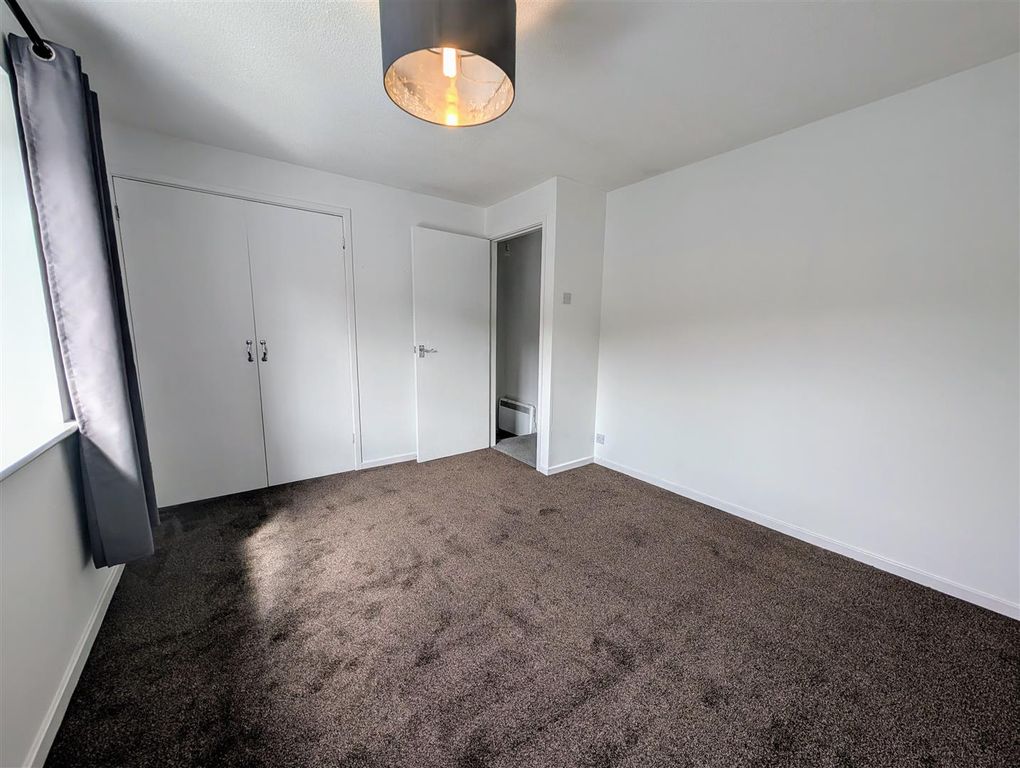 Property photo 3 of 8 Bedroom 1.Jpg