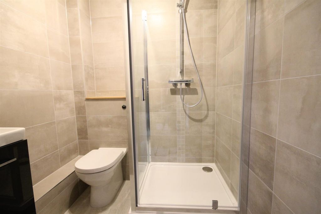 Additional image 9 of 2 bed flat for saleChallenge Court, Leatherhead KT22