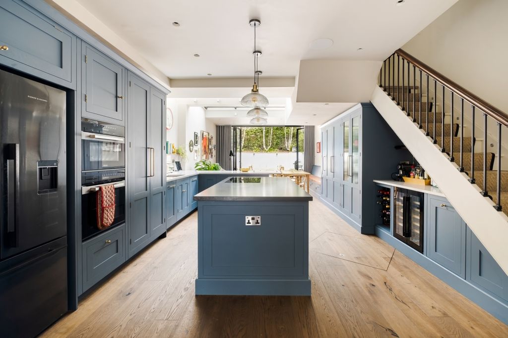 Property photo 1 of 39 Huntingdon Street
