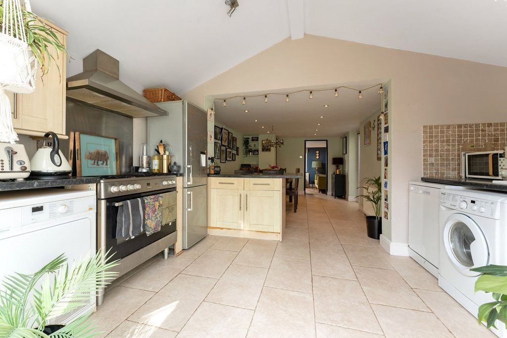 Property photo 1 of 23 Picture No. 38