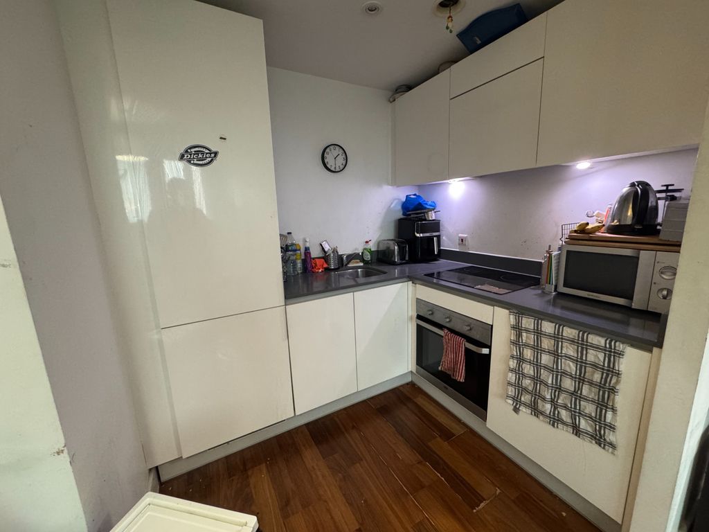 Property photo 3 of 4