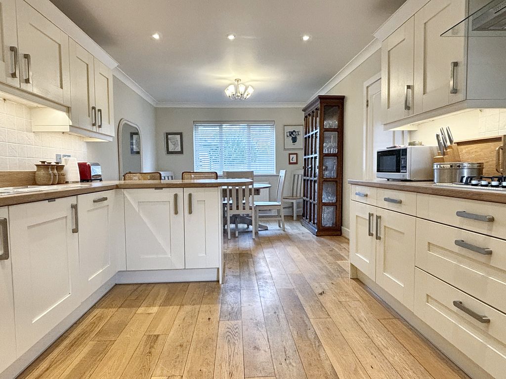 Property photo 2 of 16 Img_0581