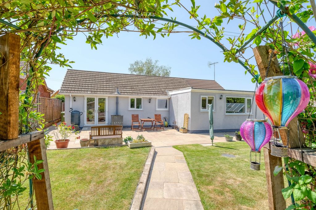 Property photo 3 of 24