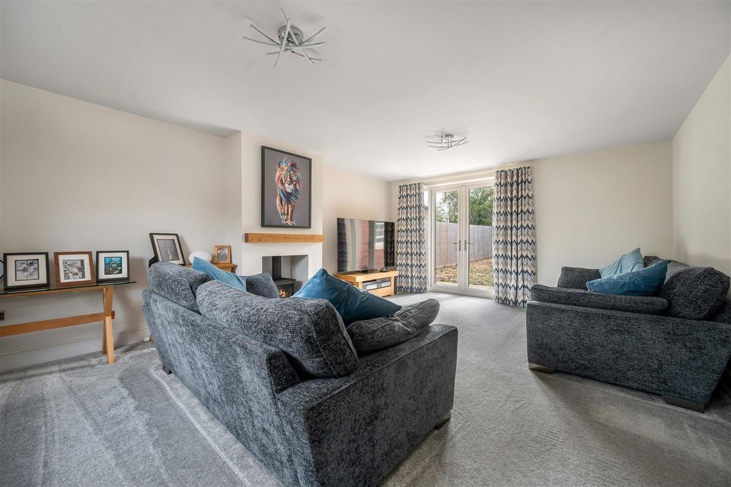 Property photo 3 of 46 4 Monks Place Lr Ph-38A.Jpg