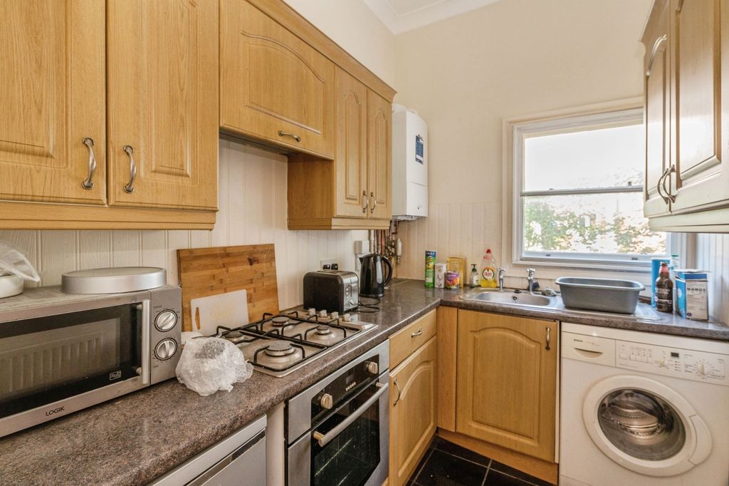 Property photo 3 of 9 Pbox-Img.Jpg