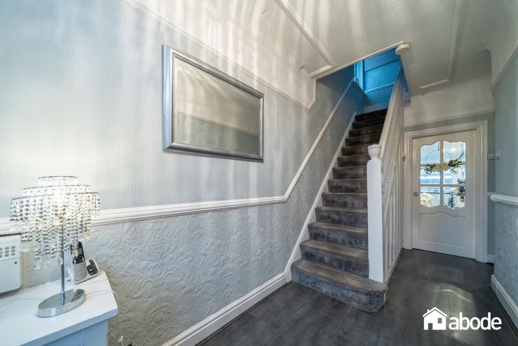 Property photo 2 of 20 Dsc05069-Hdr.Jpg