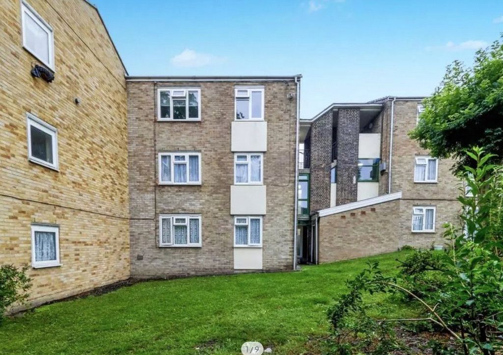 Property photo 1 of 8 Picture No. 05