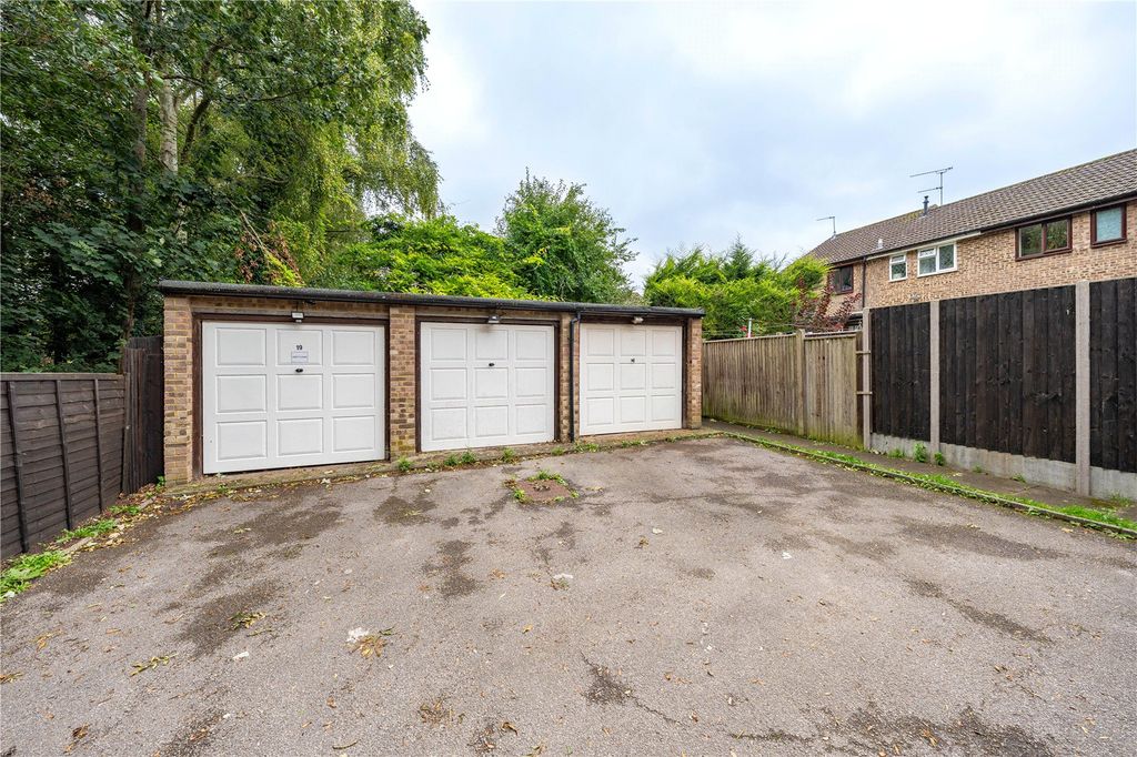 Property photo 3 of 8 Picture No. 02