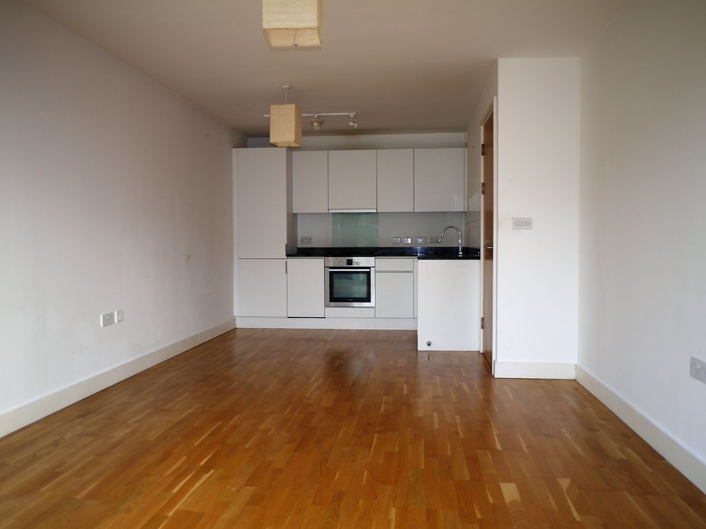 Property photo 3 of 6