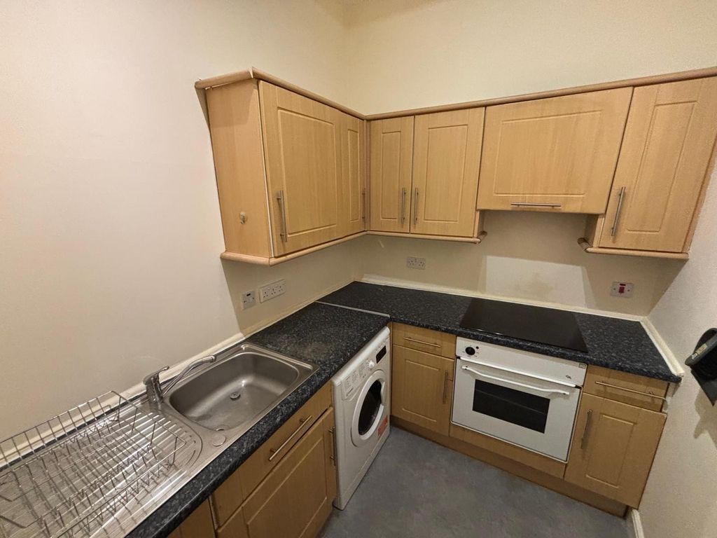 Property photo 2 of 7 Photo 2