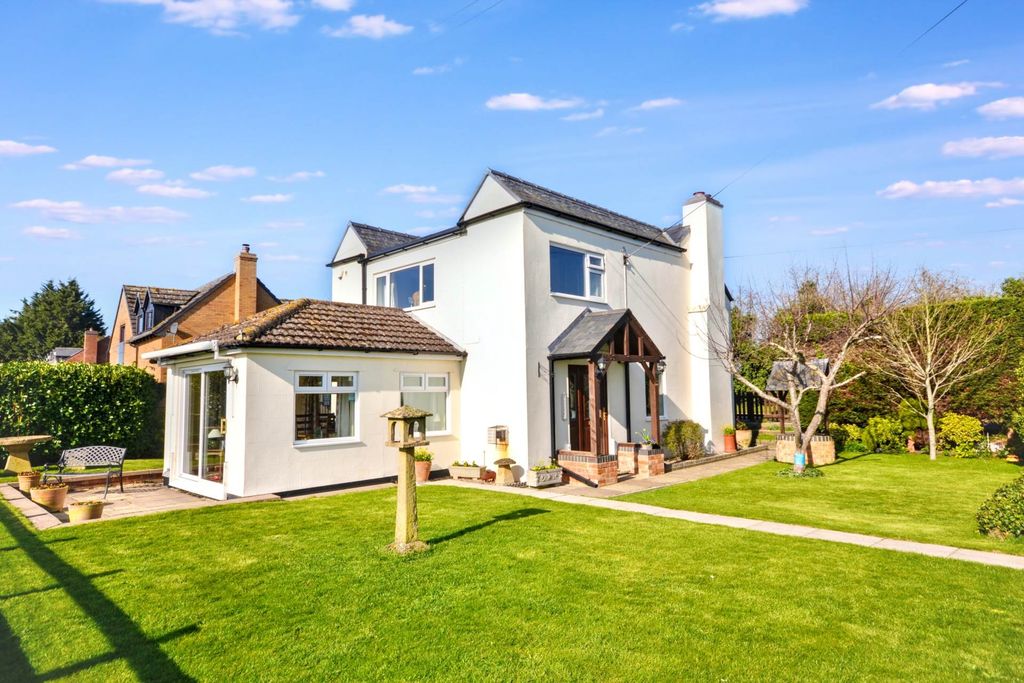 Property photo 1 of 27