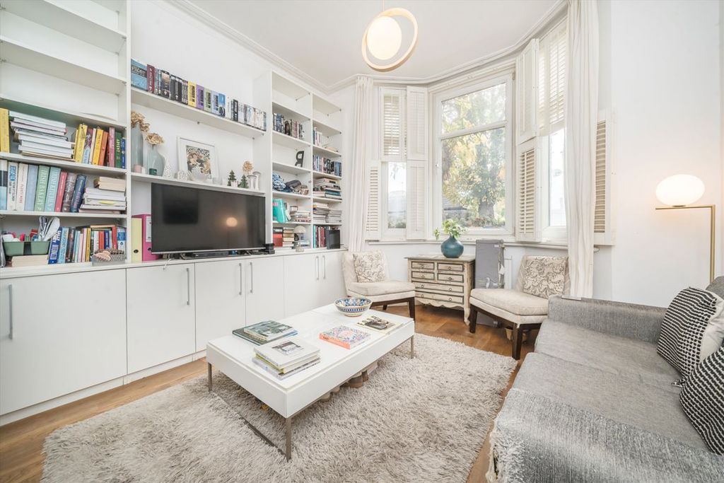 Property photo 2 of 6