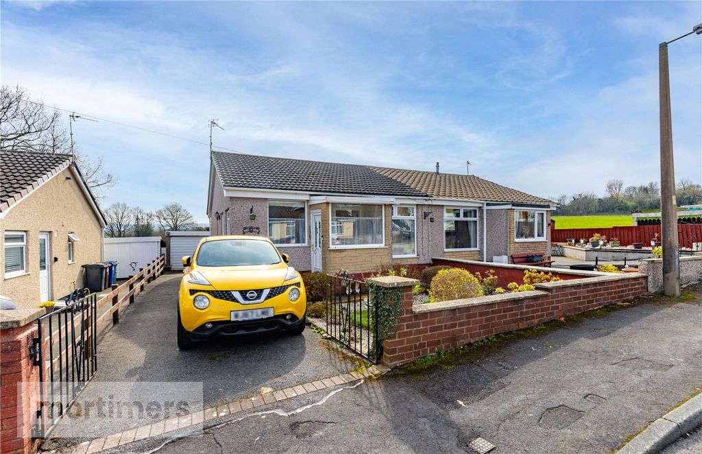 Property photo 1 of 19 Front External