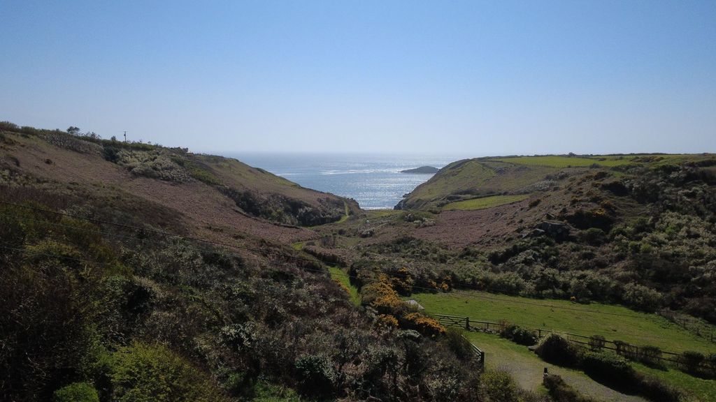 Property photo 2 of 48