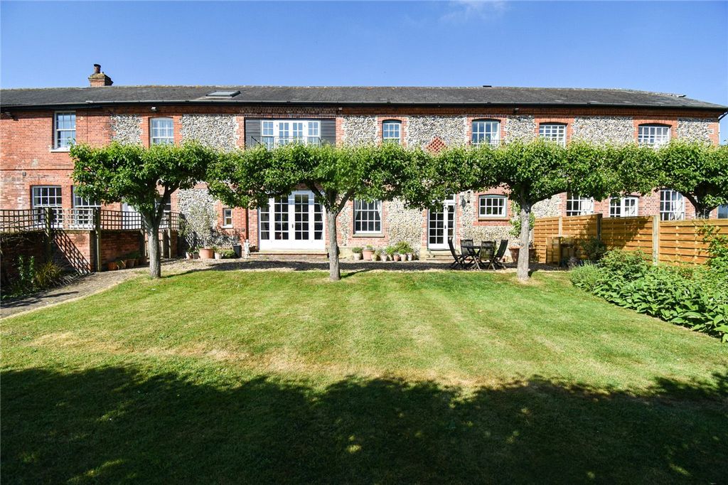 Property photo 2 of 14 Picture No. 27