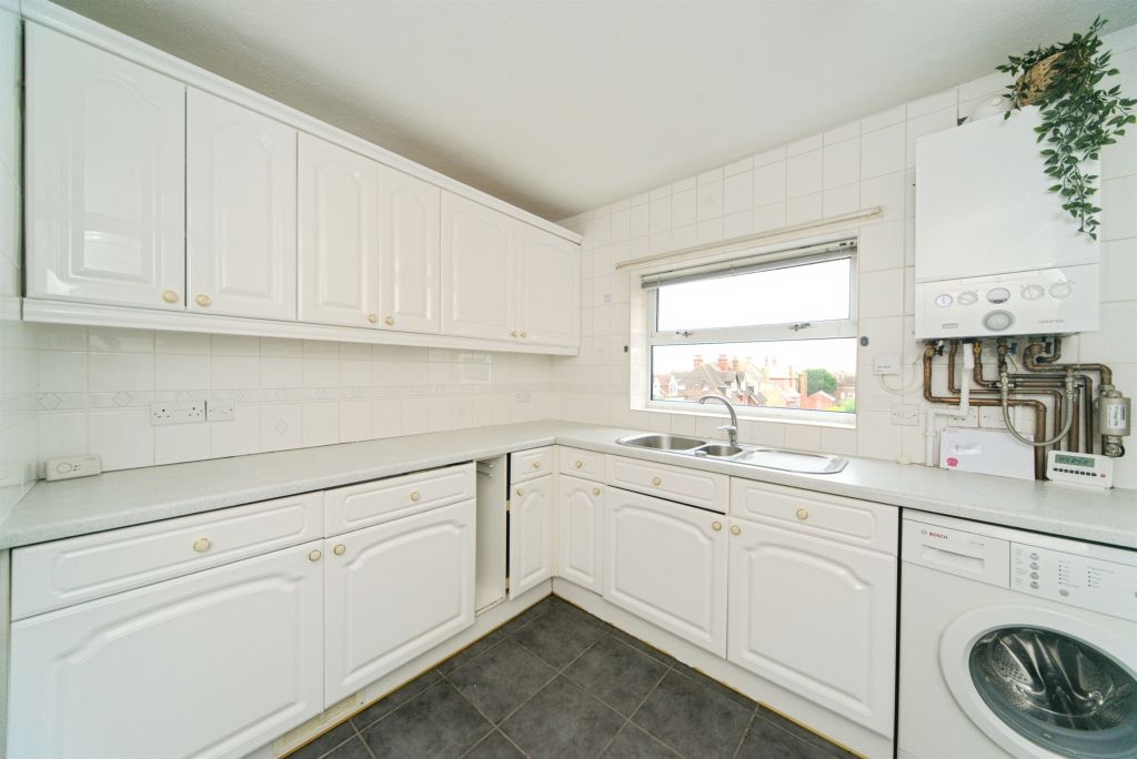 Property photo 3 of 16