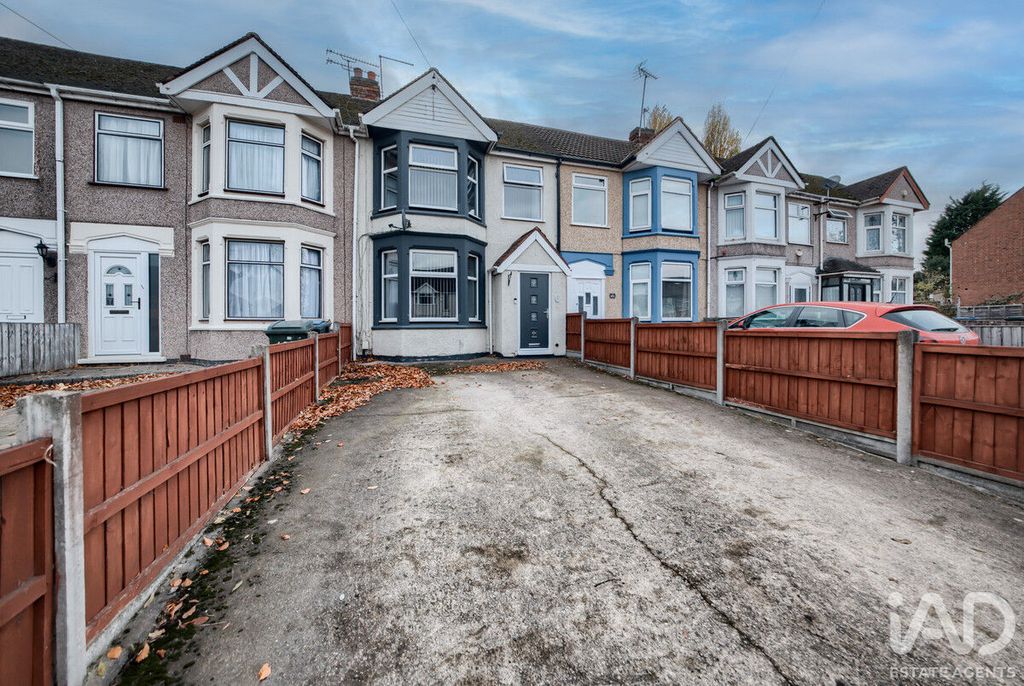 Property photo 3 of 16