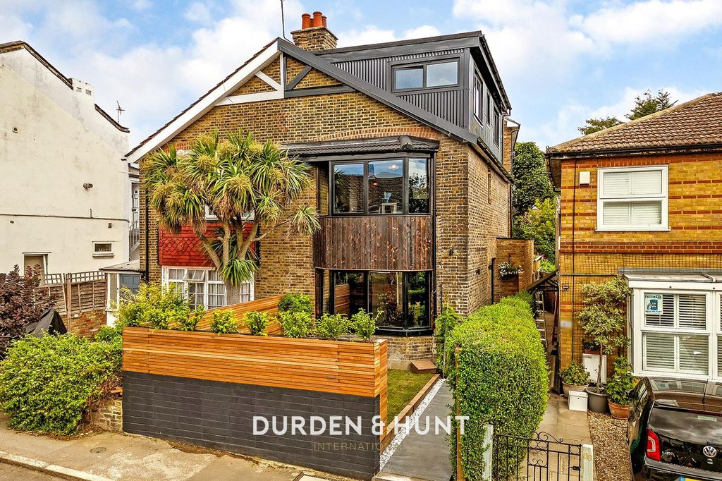 Property photo 1 of 45 Nightingalem.1.1.Jpg