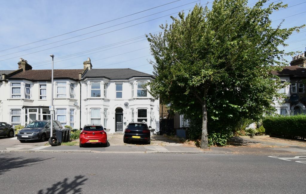 Property photo 1 of 8 4279820