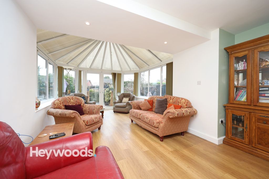 Property photo 3 of 42 0F1A4038
