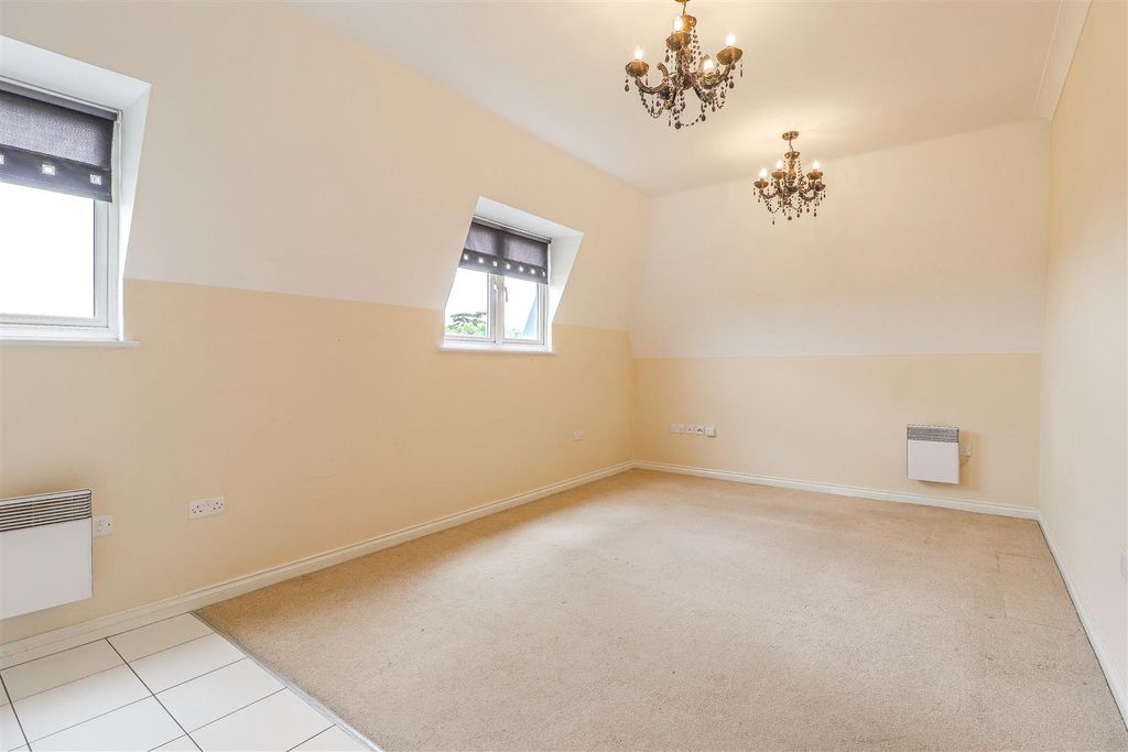 Property photo 3 of 10