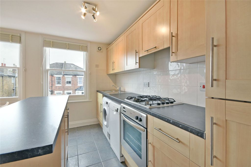 Property photo 1 of 10 Picture No. 27