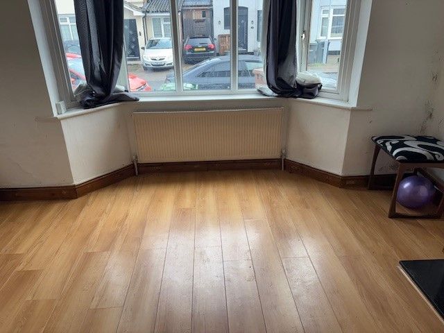 Property photo 3 of 6