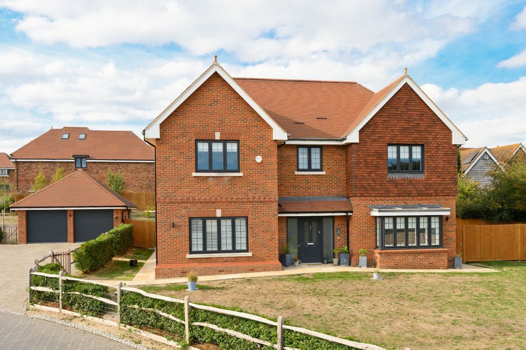 Property photo 2 of 18 Picture No. 06