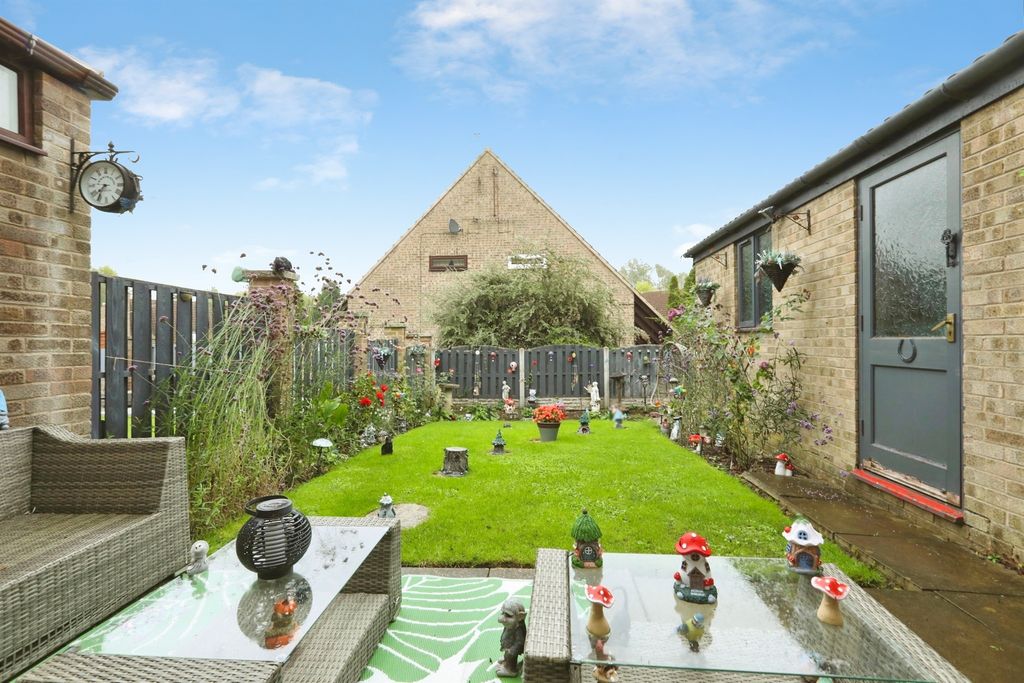 Property photo 3 of 11