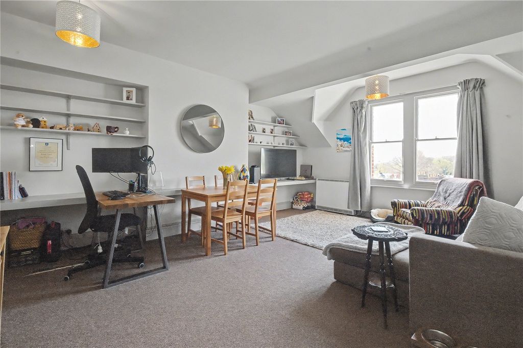 Property photo 2 of 15 Picture No. 20