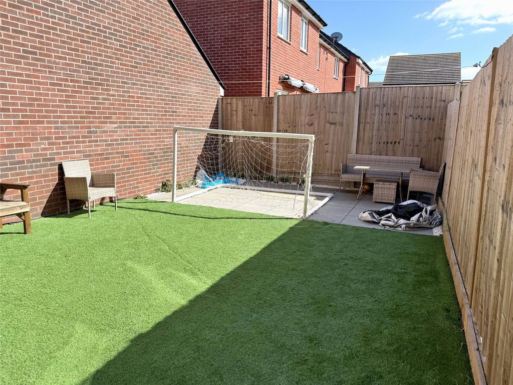 Property photo 2 of 13 Picture No. 10