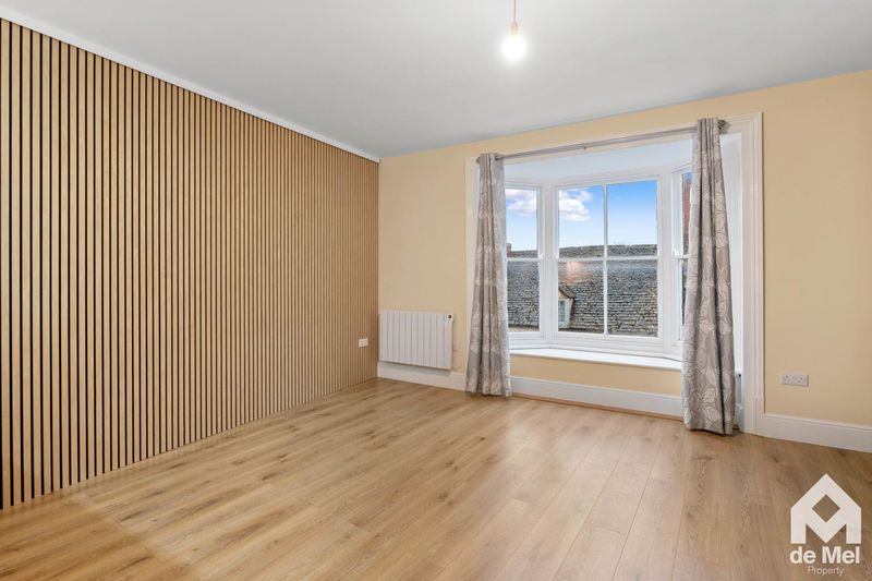 Property photo 3 of 11 Photo 9